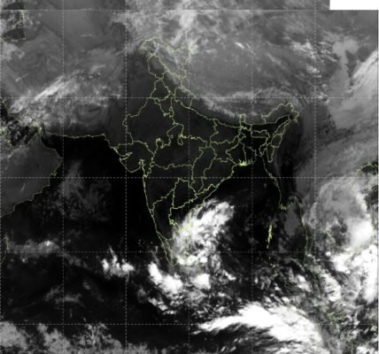 A low pressure area is likely to form over the southwest Bay of Bengal off the Sri Lankan coast today.