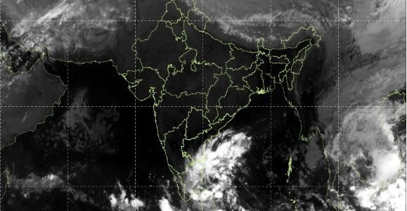 A low pressure area is likely to form over the southwest Bay of Bengal off the Sri Lankan coast today.