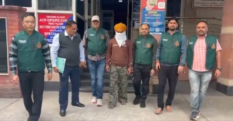 दिल्ली पुलिस ने एक अंतर्राष्ट्रीय और अंतरराज्यीय पाकिस्तान-समर्थित गैंगस्टर से टेरर मॉड्यूल का भंडाफोड़ किया, तीन आतंकवादी गिरफ्तार