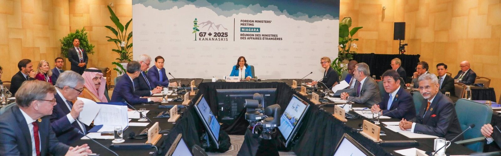 Dr. Jaishankar participates in the outreach session on Energy Security and Critical Minerals at the G-7 Foreign Ministers Meeting in Niagara, Canada