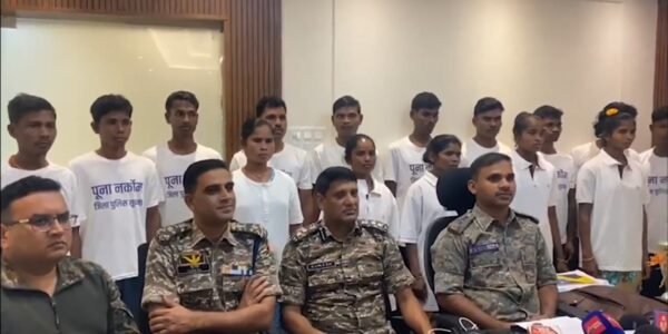 Fifteen Maoists surrender in Sukma, Chhattisgarh