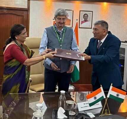 Gati Shakti University and DRDO sign MoU to develop smart technological solutions for national security