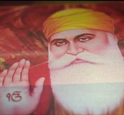 Guru Nanak Jayanti and Guruparva are being celebrated with great enthusiasm in India and abroad today.