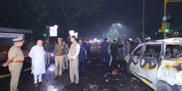 Home Minister Amit Shah visited the site of the blast near Red Fort in Delhi.