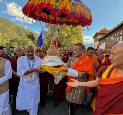 PM Modi commends the people and leadership of Bhutan for the reverent welcome accorded to the sacred relics of Lord Buddha