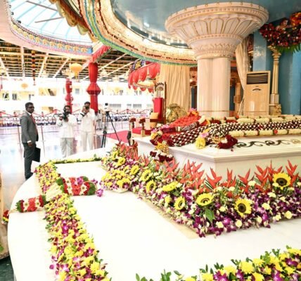 President Draupadi Murmu attended the special session organized to commemorate the centenary celebrations of Sri Sathya Sai Baba.