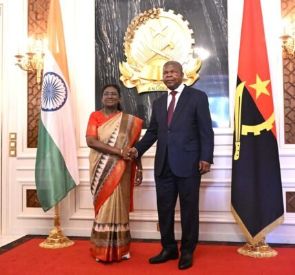 President Draupadi Murmu holds bilateral talks with President Joao Lourenco of Angola in Luanda