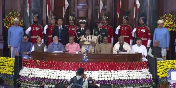 President Draupadi Murmu read the Preamble of the Constitution in the Central Hall of the Constitution House on the occasion of Constitution Day.