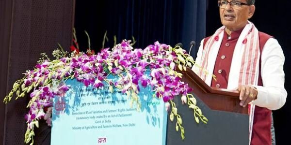 Union Agriculture Minister Shivraj Singh Chouhan presented the Plant Genome Protector Awards to farmer brothers and sisters in New Delhi