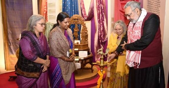 Union Textiles Minister Giriraj Singh inaugurated the Special Handloom and Handicrafts Exhibition and Sale at IITF, New Delhi