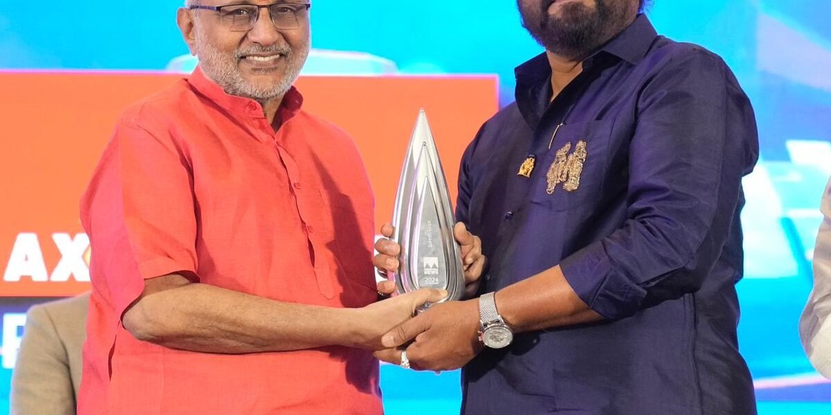Vice President C. P. Radhakrishnan presented the Manorama News Newsmaker Award 2024 to Union Minister of State Suresh Gopi in New Delhi