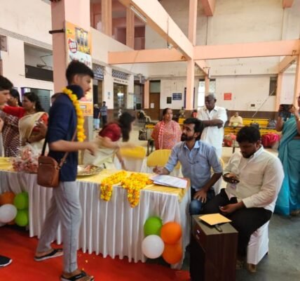 first batch of students for Kashi Tamil Sangamam 4.0 left Kanyakumari for Varanasi