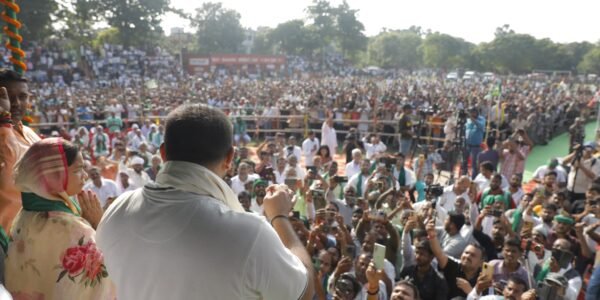 first phase of campaigning in 121 assembly constituencies across 18 districts in Bihar will conclude at 5 pm today