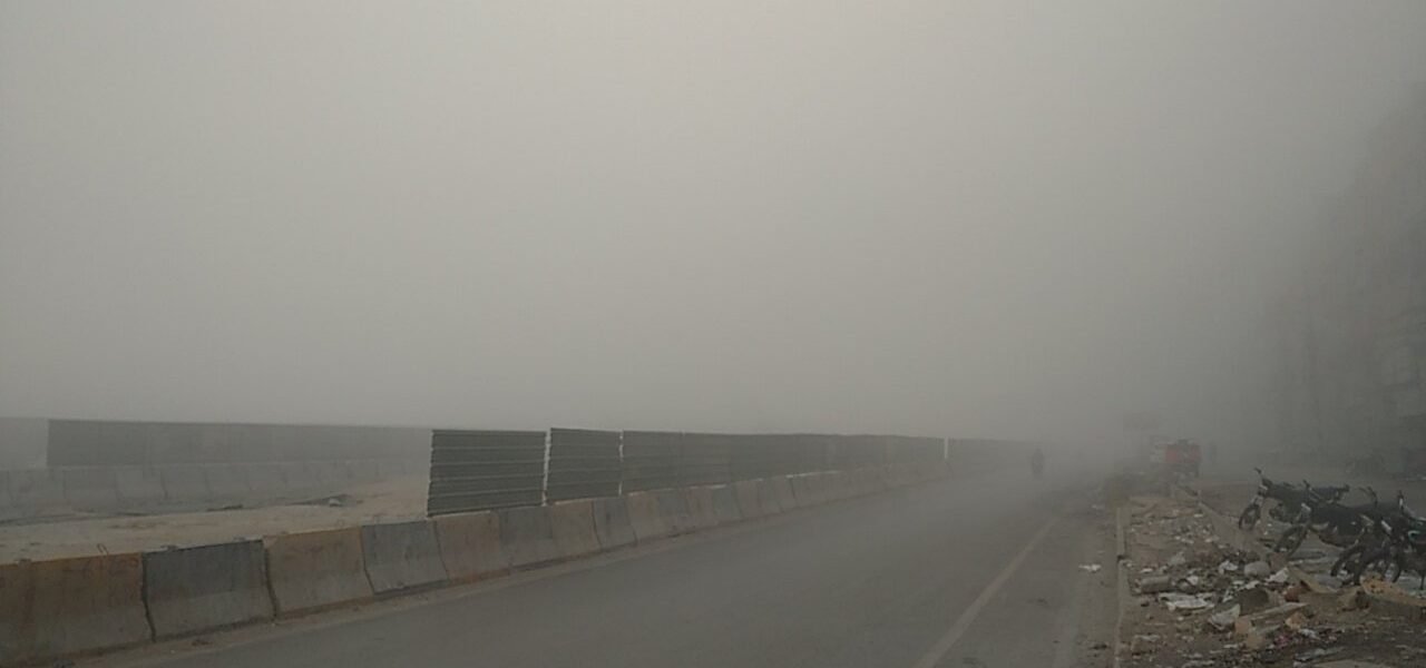 IMD issued an orange alert for dense fog in eastern Uttar Pradesh, Bihar, and Jharkhand.