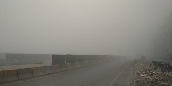 IMD issued an orange alert for dense fog in eastern Uttar Pradesh, Bihar, and Jharkhand.