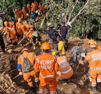 India sent additional aid to cyclone-hit Sri Lanka, where the death toll has exceeded 485.