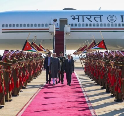 PM Modi arrived in Amman, Jordan, where he was welcomed by Jordanian Prime Minister Jaafar Hassan.