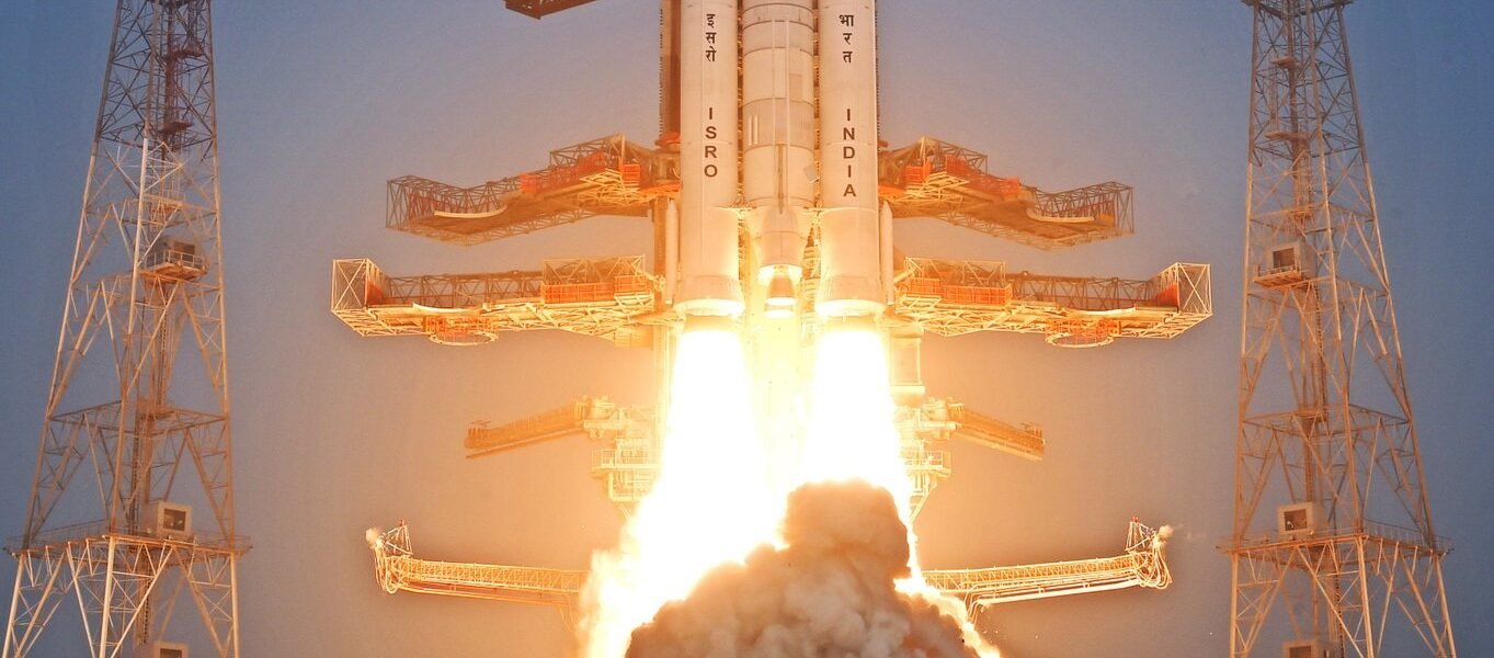 PM Modi congratulated the space scientists and engineers on the successful launch of LVM3-M6 and Blue Bird Block-2.