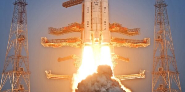 PM Modi congratulated the space scientists and engineers on the successful launch of LVM3-M6 and Blue Bird Block-2.