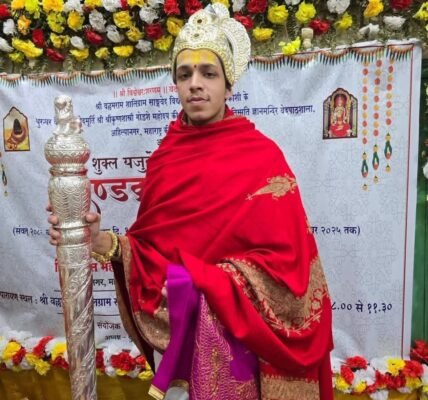 PM Modi congratulates Vedamurti Devvrat Mahesh Rekhe on completing Dandakram Parayanam