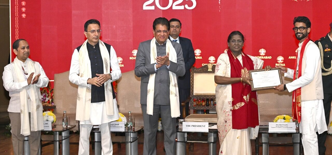 President Draupadi Murmu addressed the convocation ceremony of Footwear Design and Development Institute