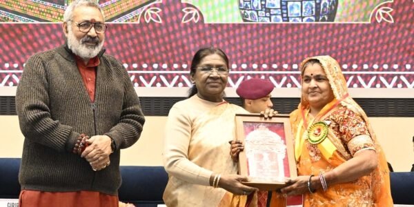 President Droupadi Murmu presented the National Handicrafts Awards for the years 2023 and 2024 in New Delhi.