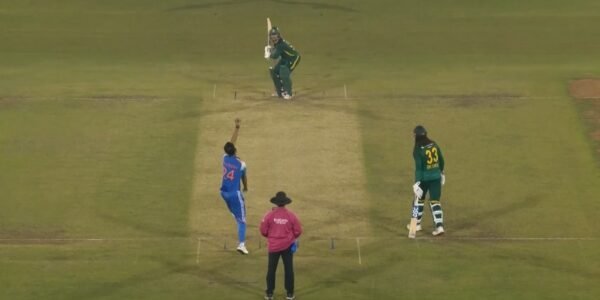 South Africa beat India by four wickets in the second ODI in Raipur to level the series 1-1.