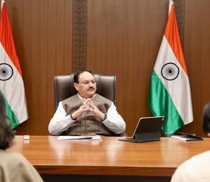 Union Health Minister reviews preparedness to contain spread of influenza during winter season