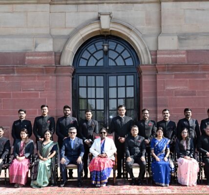 probationary officers of the 2024 batch of the Indian Defence Accounts Service met President Droupadi Murmu at Rashtrapati Bhavan today.