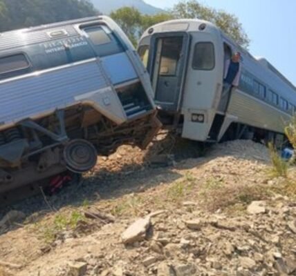 train derailed in Mexico