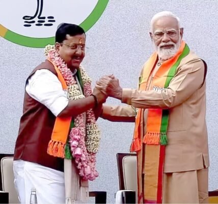 Executive Chairman Nitin Naveen has become the BJP national president PM Modi congratulated him