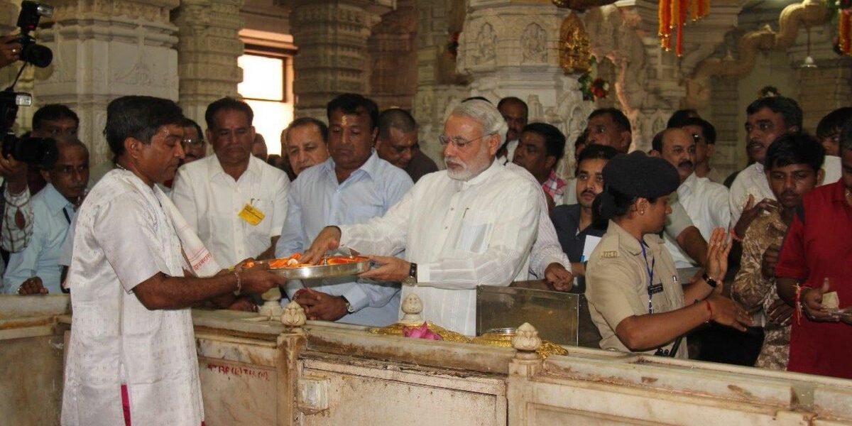 Prime Minister Modi today extended his best wishes to the people of the country on the commencement of the Somnath Swabhiman Parv.