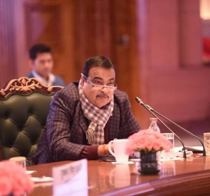 Union Minister Nitin Gadkari held a review meeting regarding national highways in Madhya Pradesh and Uttarakhand.