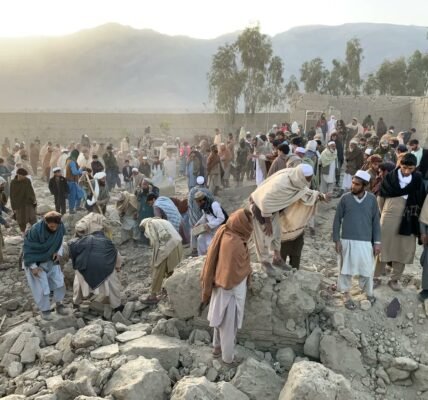 17 Afghan civilians were killed and more than 12 injured in a Pakistan Air Force attack in the Afghanistan border region.