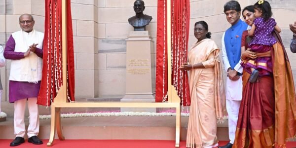 President Draupadi Murmu unveiled the statue of Chakravarti Rajagopalachari and attended the Rajaji Utsav held at Rashtrapati Bhavan