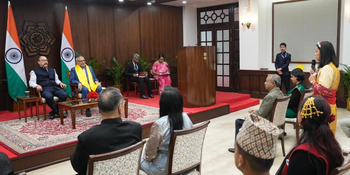 Vice President CP Radhakrishnan interacted with a youth delegation from Darjeeling at Upa-Rashtrapati Bhavan today.