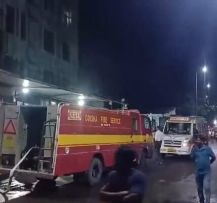 10 patients die in a fire at the ICU of SCB Medical College Hospital in Odisha Cuttack district.