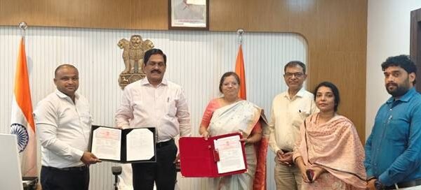 CSIR-NISPR signs MoU with Science City Andhra Pradesh to strengthen STI policy research.