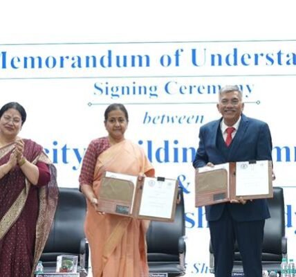 Gati Shakti University launches joint capacity building efforts with Capacity Development Commission