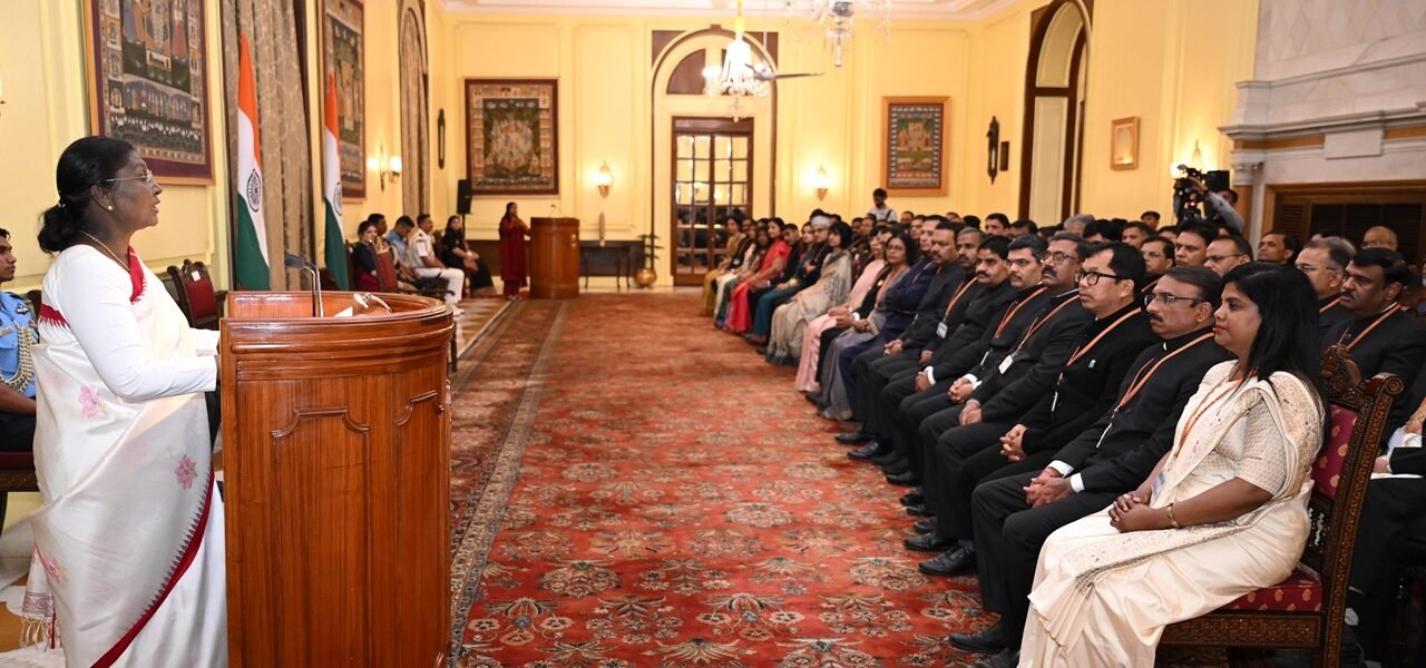 Indian Administrative Service officers recruited from State Civil Services and attending the 128th Induction Training Programme at LBSNAA call on the President