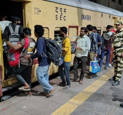 Indian Railways transports millions of people home for Holi