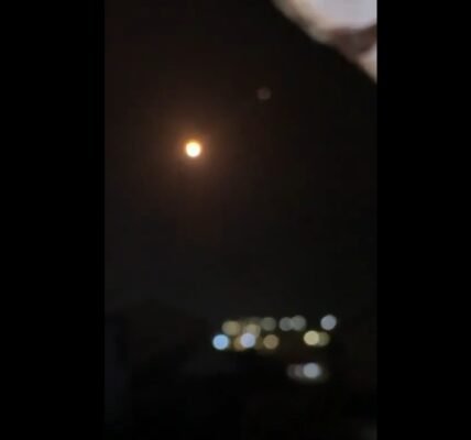 Iran fired missiles in the vicinity of Israel Dimona and Negev nuclear research centers.