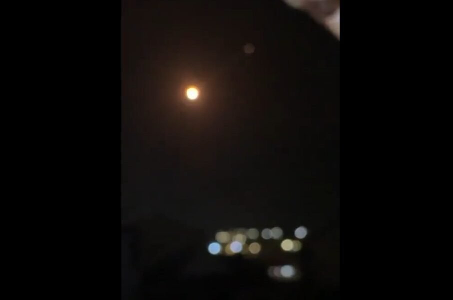 Iran fired missiles in the vicinity of Israel Dimona and Negev nuclear research centers.