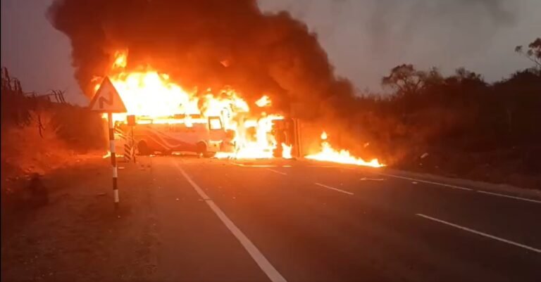 प्रधानमंत्री मोदी ने आंध्र प्रदेश के मार्कपुरम जिले में हुई दु:खद घटना पर गहरा शोक व्यक्त किया