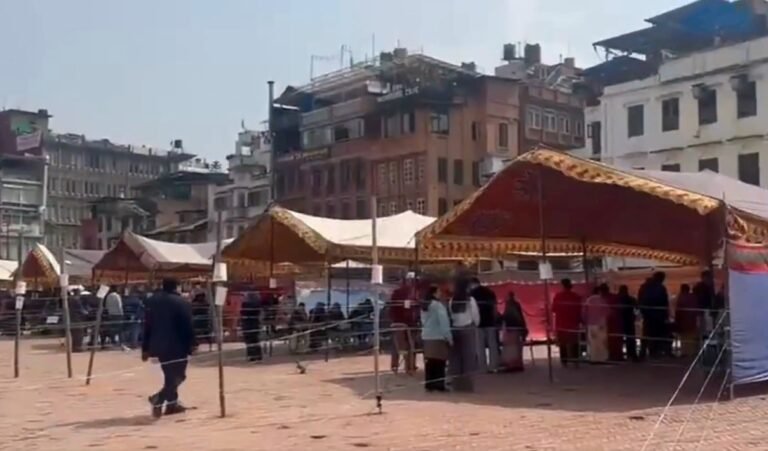 नेपाल में नई संसद के चुनाव के लिए शांतिपूर्ण मतदान जारी