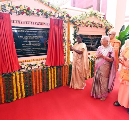President inaugurated the Nand Kishore Somani Cancer Treatment Block of the Ramakrishna Mission Sevashrama in Vrindavan