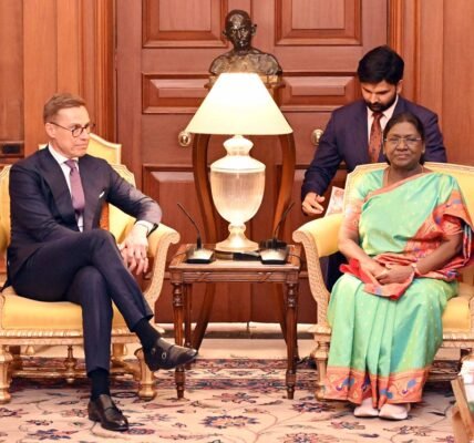 President of Finland Dr. Alexander Stubb met President Draupadi Murmu at Rashtrapati Bhavan today