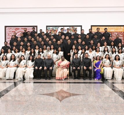 79th batch of Indian Revenue Service (Income Tax) trainee officers called on President Draupadi Murmu at Rashtrapati Bhavan today.