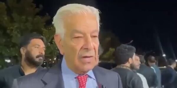 Amidst the Pakistani Defense Minister statement vowing to completely destroy Israel