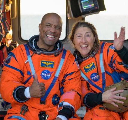 Artemis II Astronauts Return to Earth After Record Orbit of the Moon